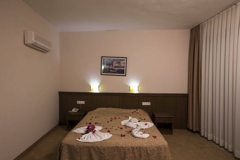 Tokay Hotel 20/50