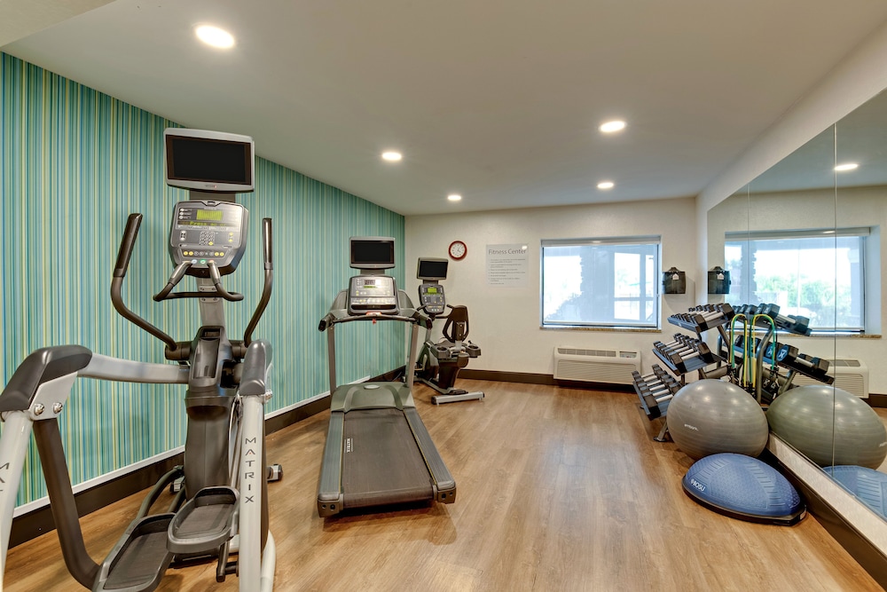 Holiday Inn Express Nashville W I40/Whitebridge Rd 28/47
