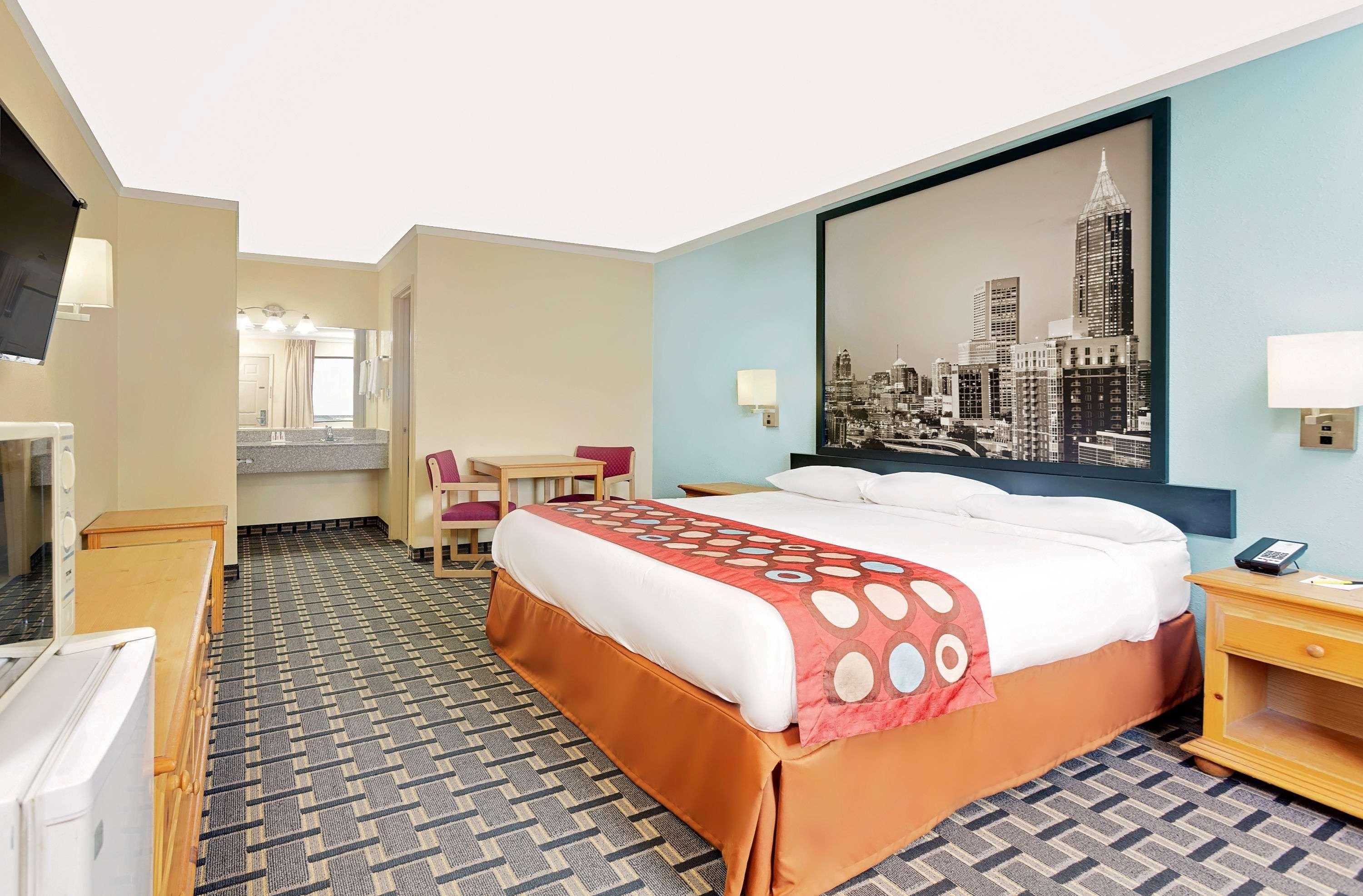 Super 8 by Wyndham Cartersville 9/15