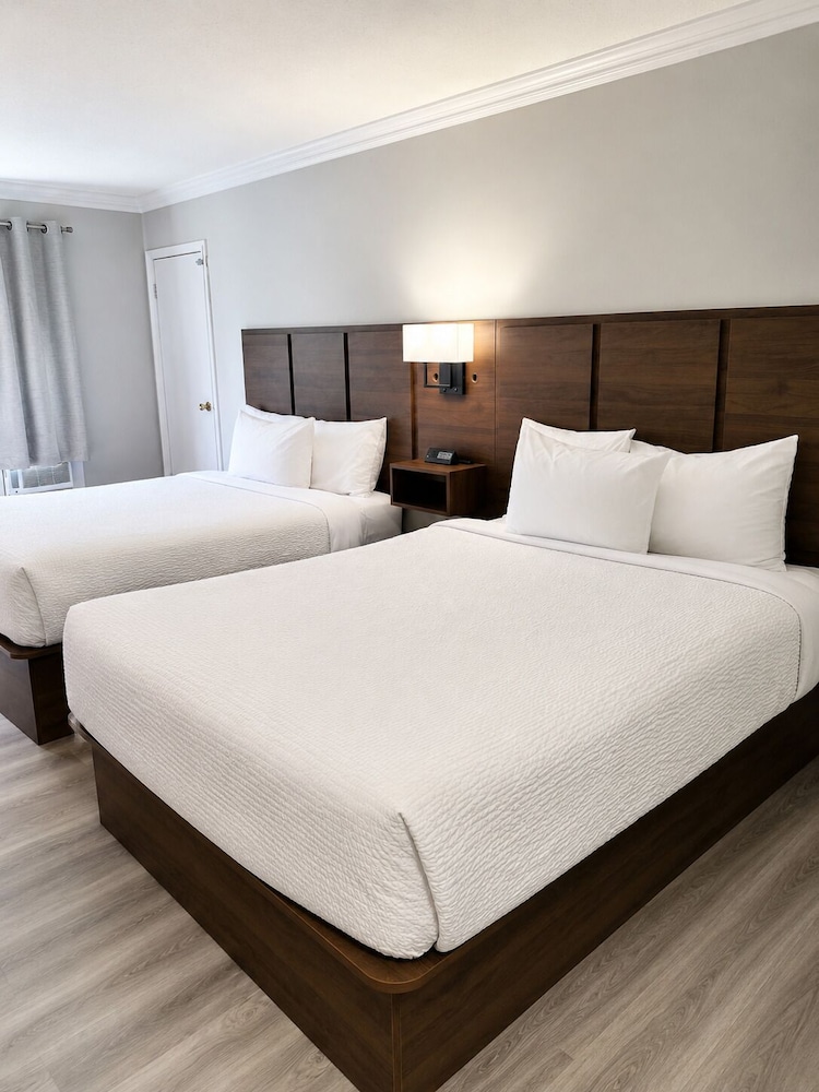 Travelodge by Wyndham Chetwynd 11/42