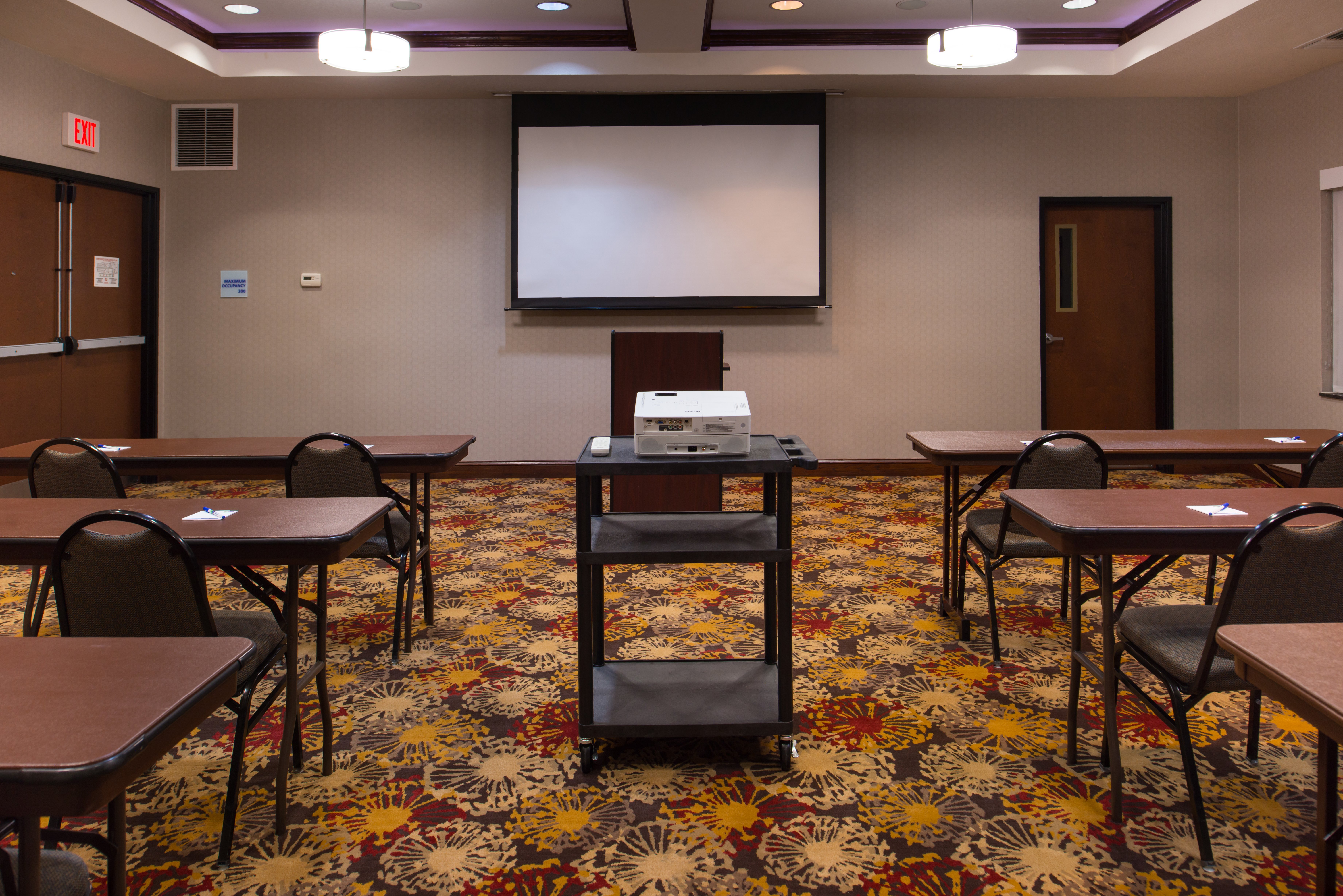 Holiday Inn Express Hotel And Suites Pittsburg 63/73
