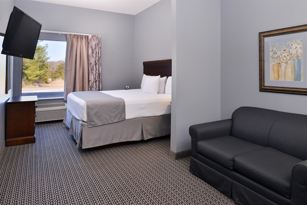 Best Western Plus Two Rivers Hotel & Suites 17/35
