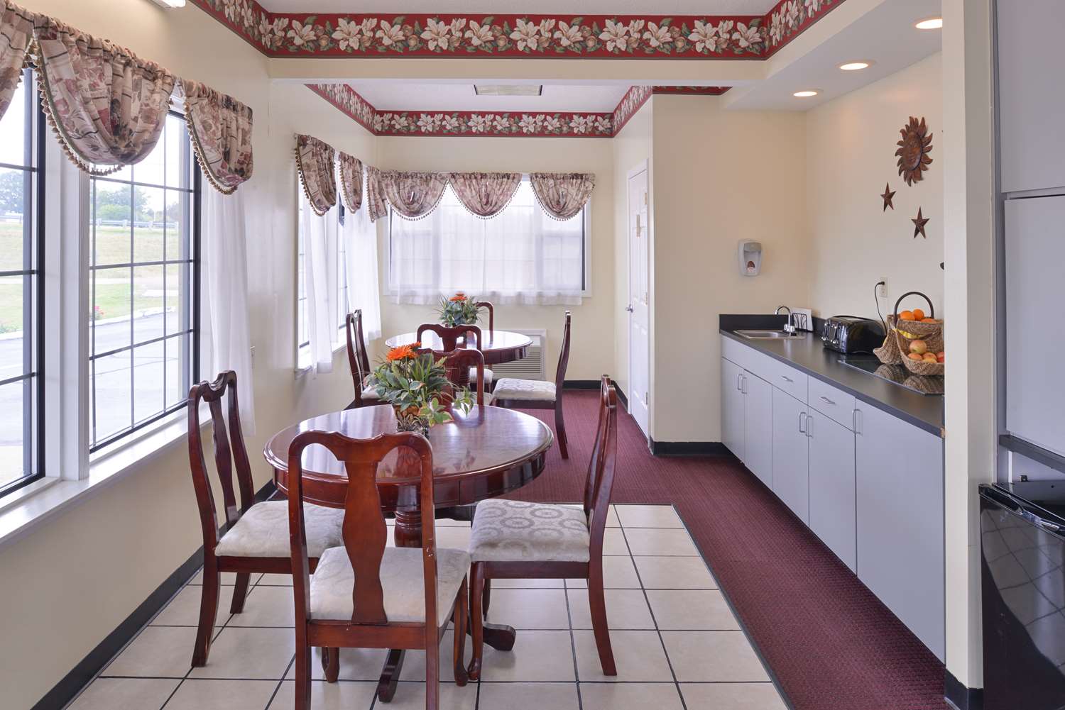 Americas Best Value Inn Wildersville 28/35