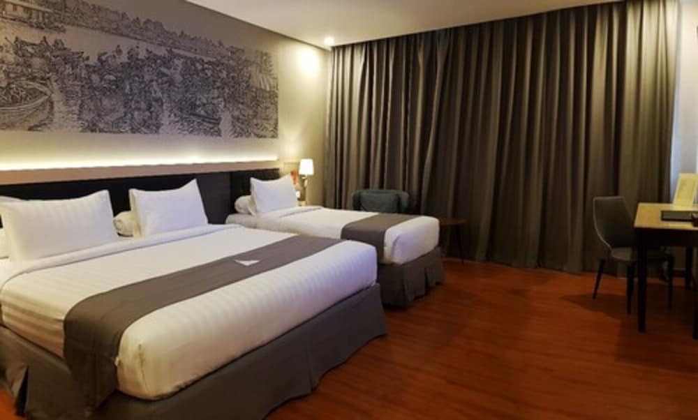 Pyramid Suites 15/54