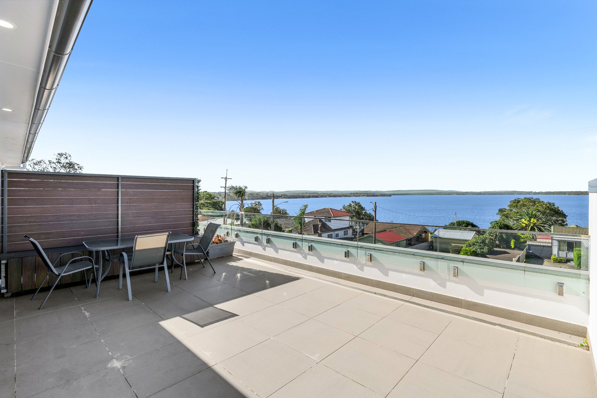 Lakes Resort Toukley 18/30
