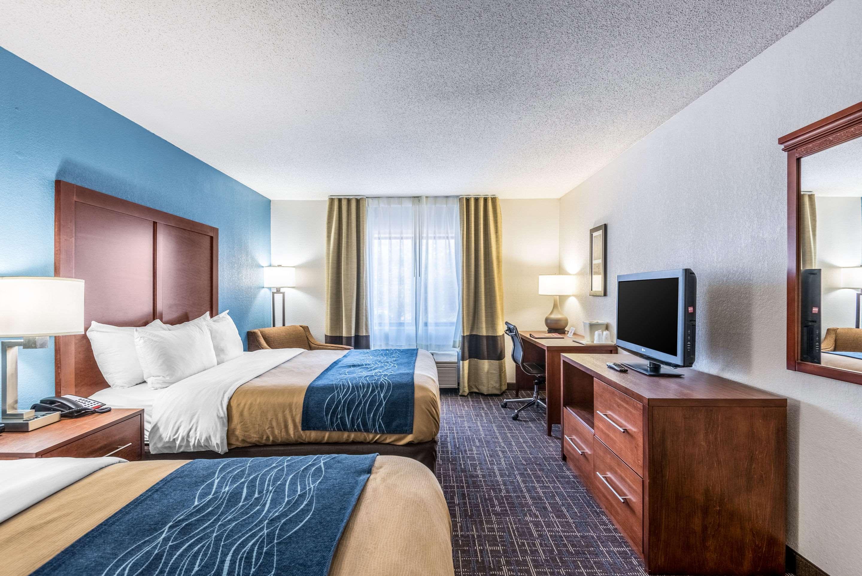 غرفة بسريرين كوين، Comfort Inn and Suites Lees Summit Kansas City 2/8