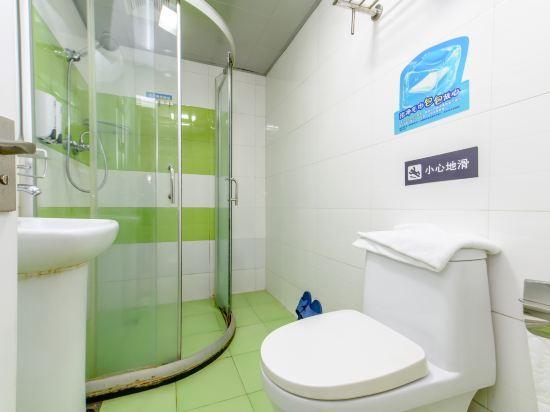 7 Days Inn (Chongqing Yuanjiagang Olympic Sports Center) 20/20