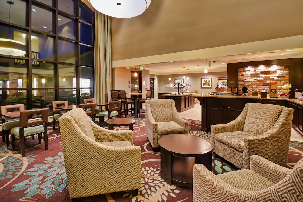 Staybridge Suites Madison-East 41/52