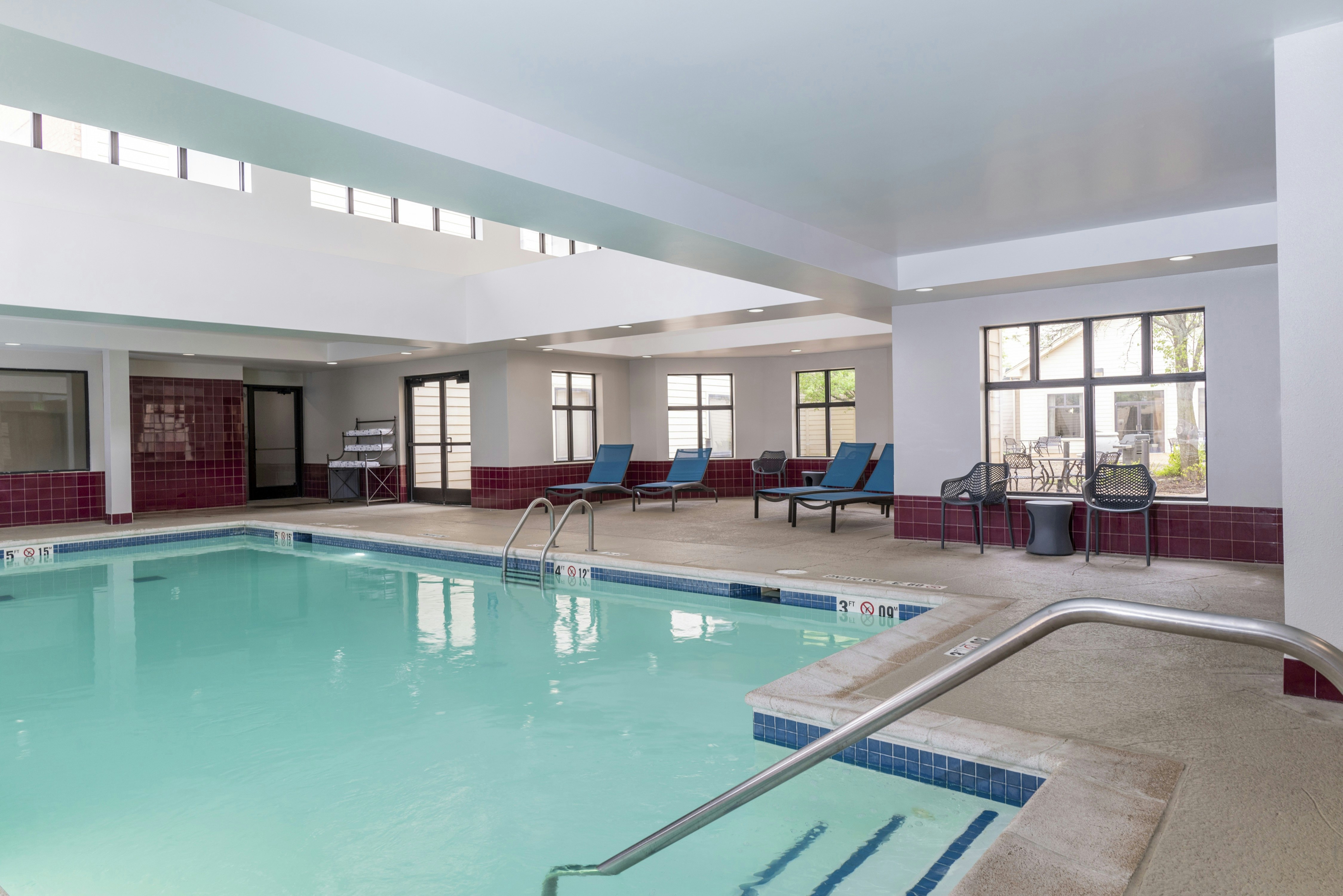 Hampton Inn & Suites St. Louis/Chesterfield 34/81