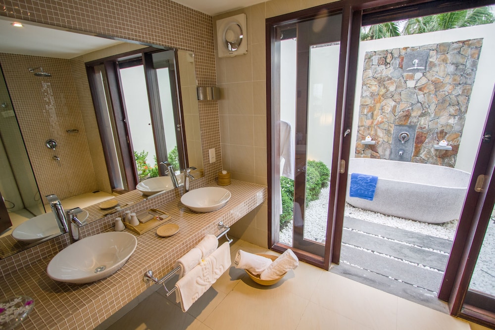 Blue Ocean Resort 34/72