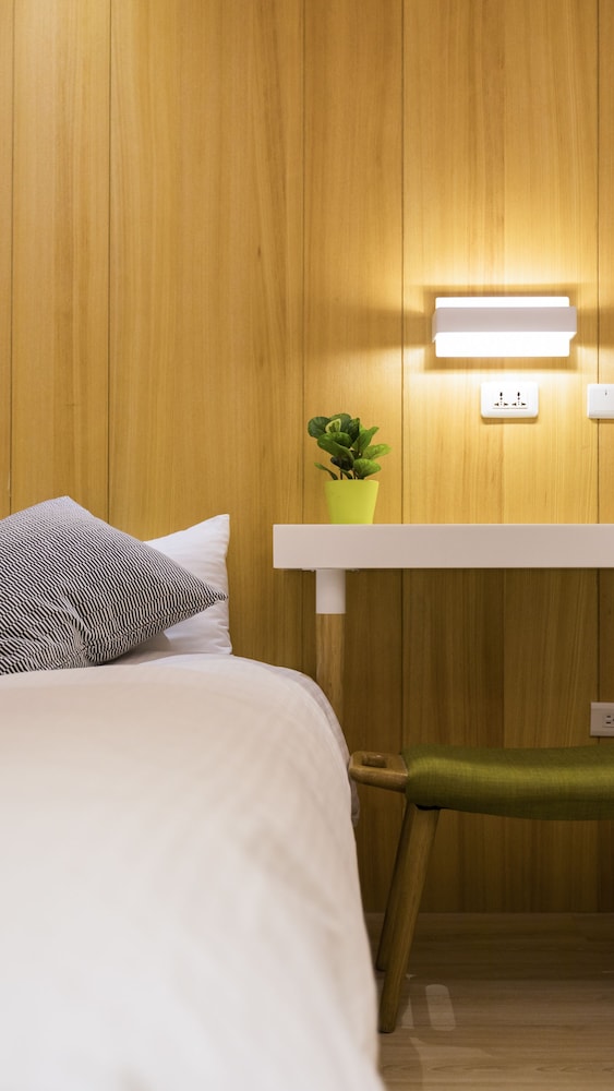 Meander Taipei Hostel 24/70
