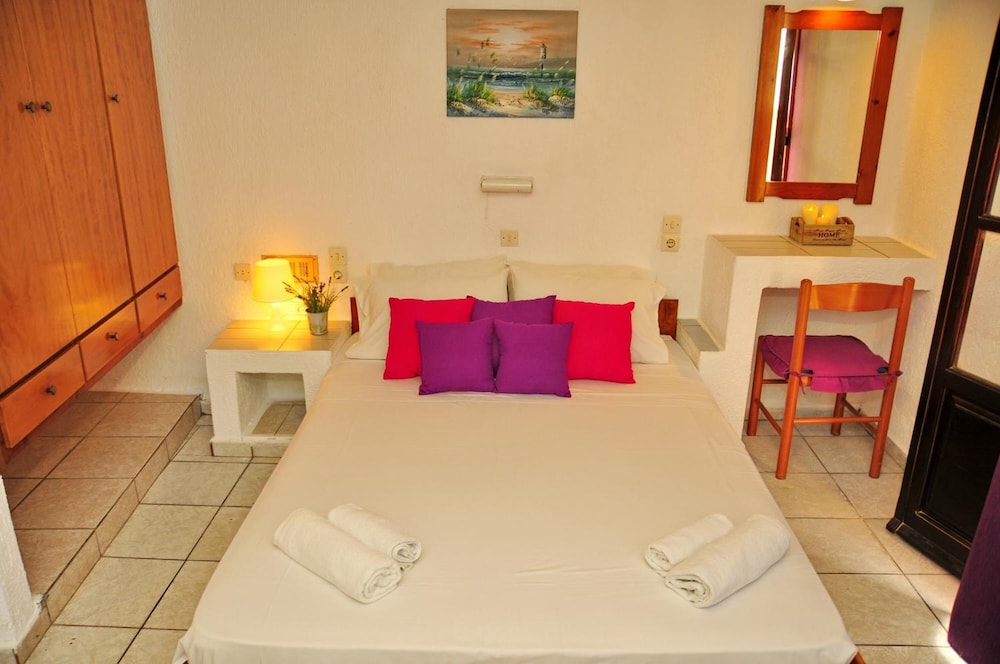 CLEOPATRA APARTMENTS 5/50