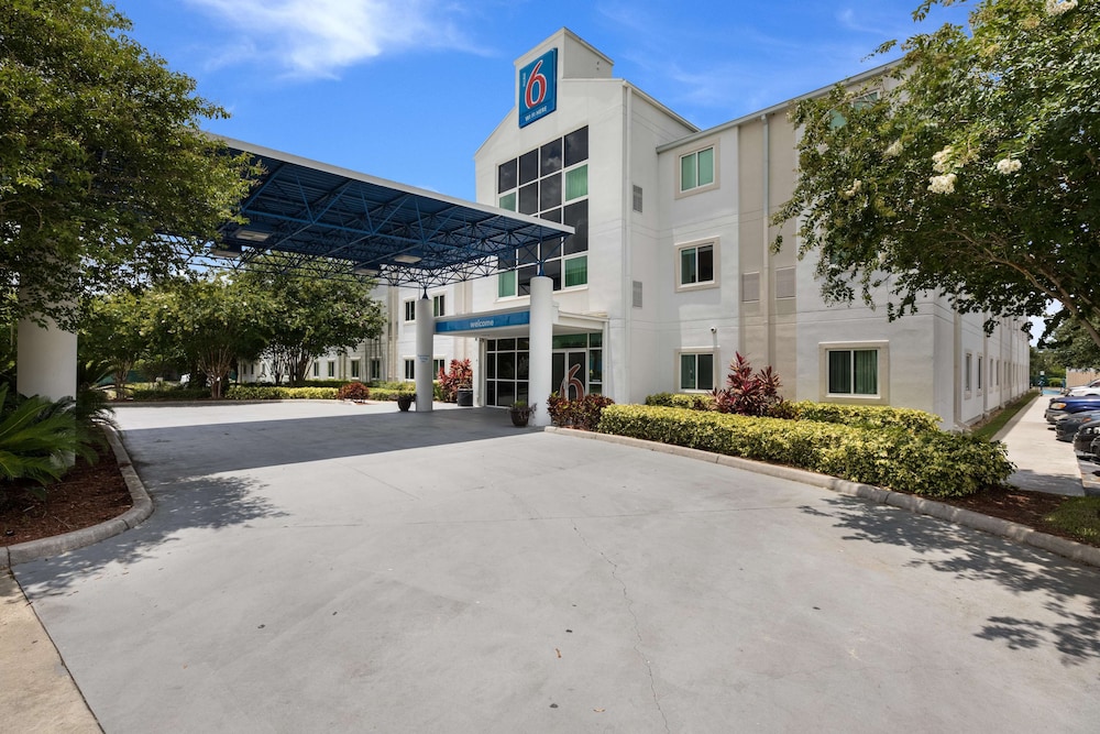 Motel6 Orlando, FL - International Dr 26/39