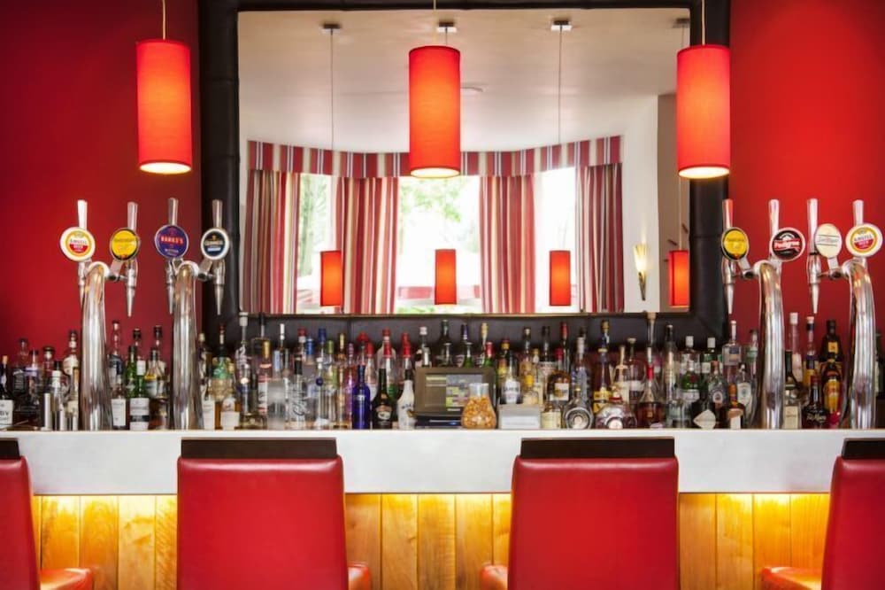 Lanes Hotel 29/37