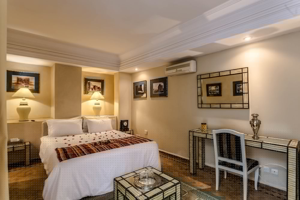 Riad Hasna Espi 12/72