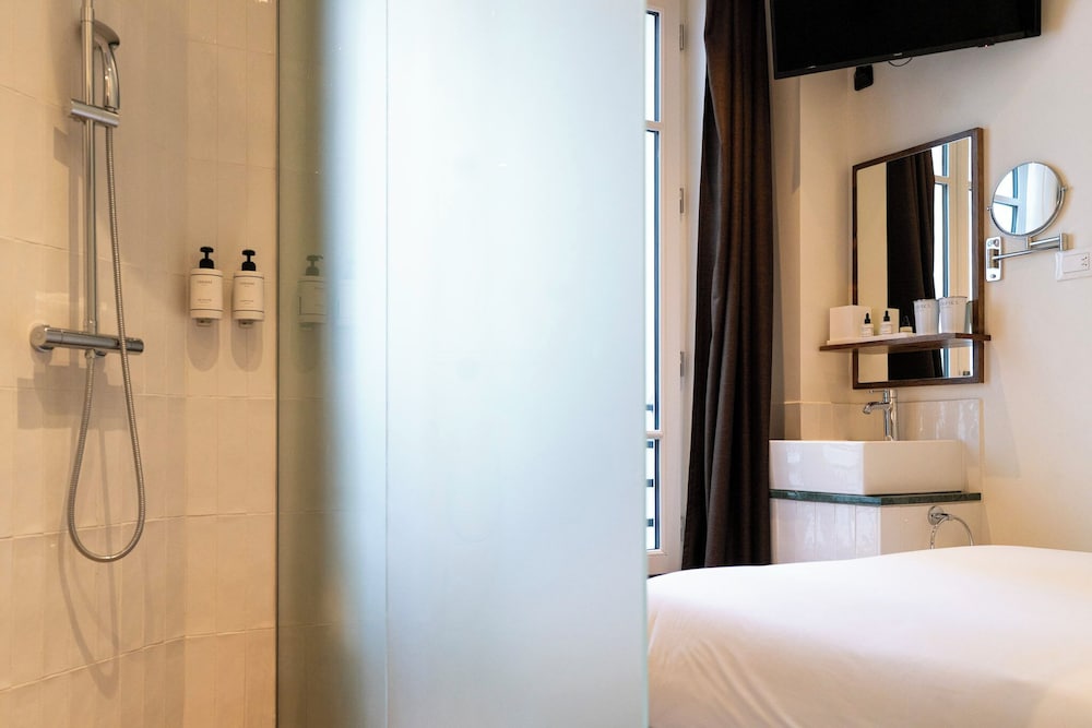 Hotel Lampika 18/50