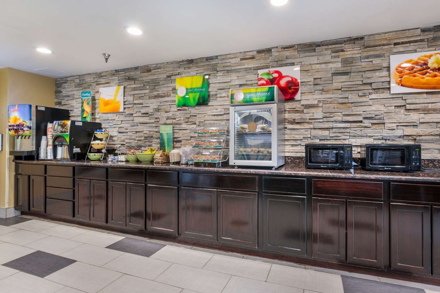 Quality Inn and Suites Florence Cincinnati South 2/48