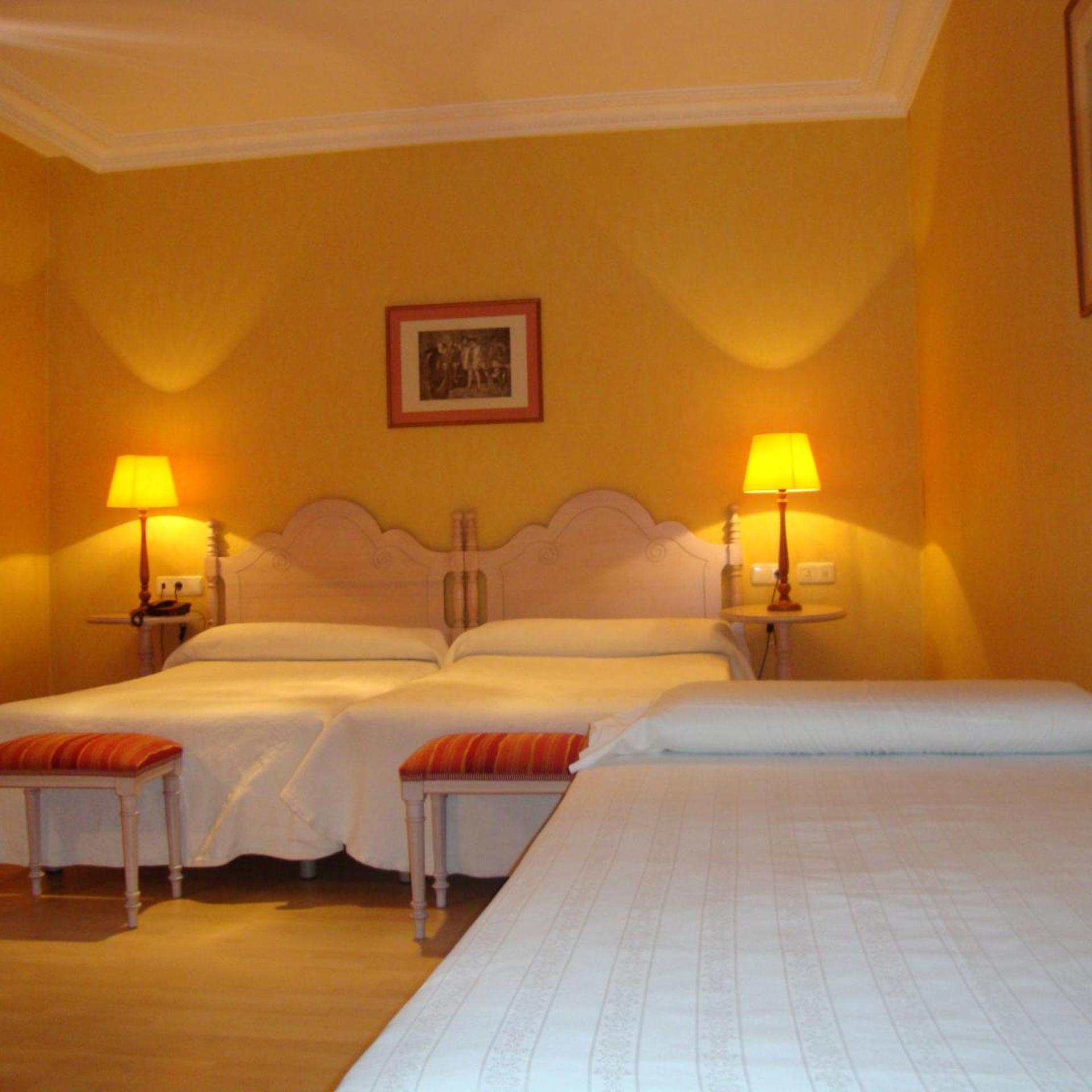 Room, Triple