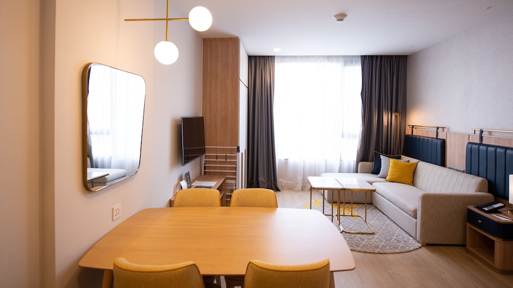 Staybridge Suites Bangkok Thonglor 52/80