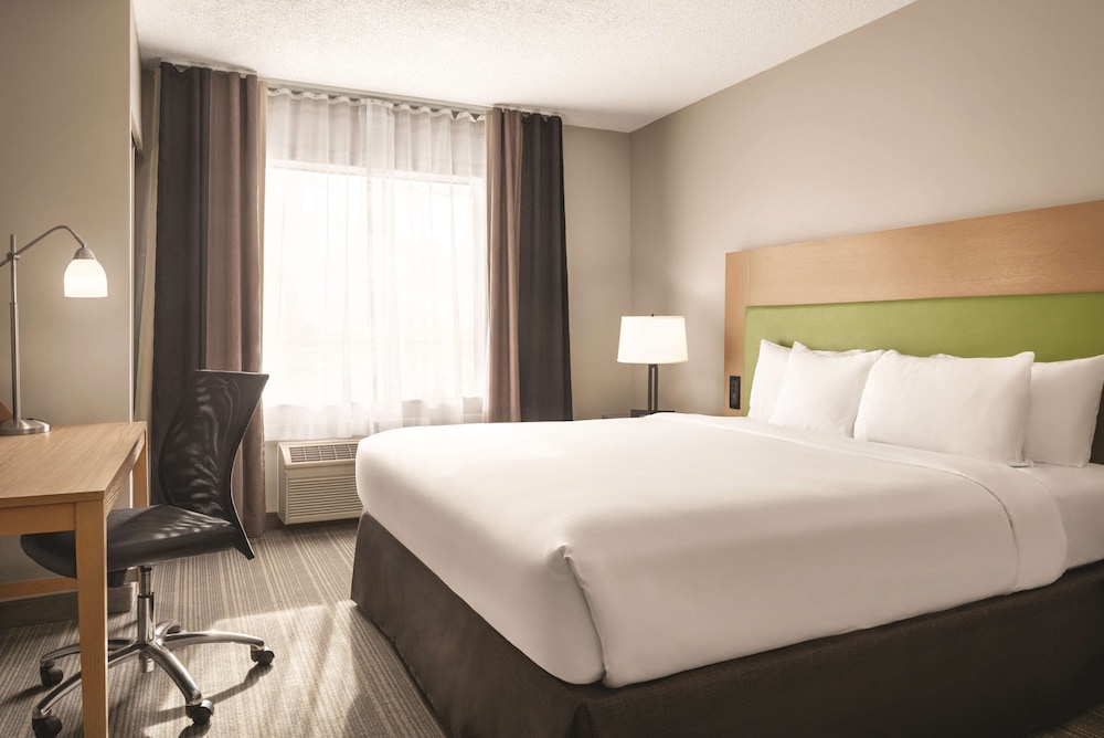 Country Inn & Suites by Radisson, Dayton South, OH 9/54