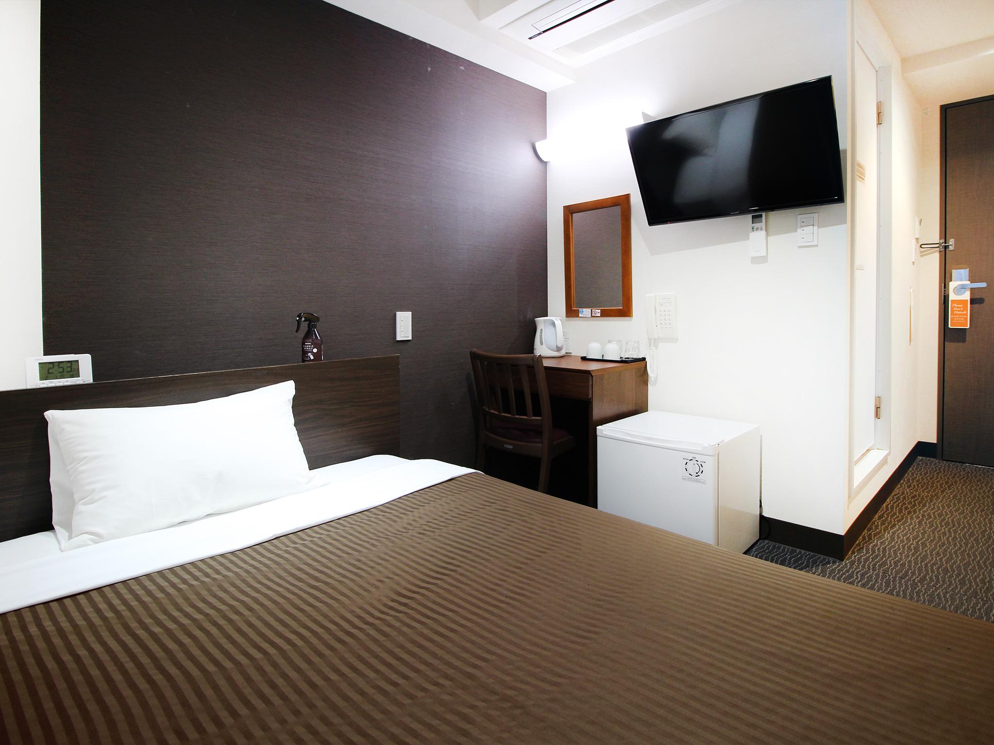 Room, Single