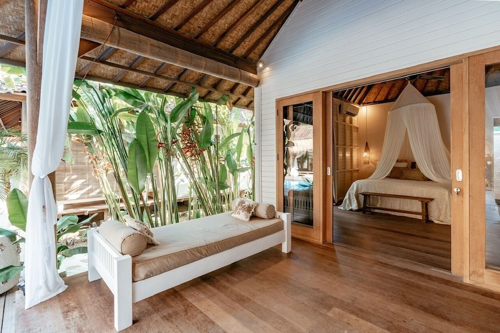 Castaway Resort 15/48