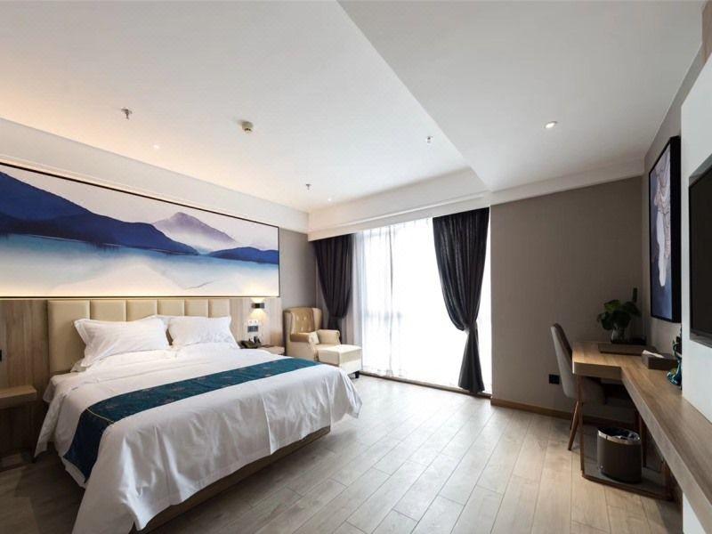 SUPERIOR, DOUBLE BED