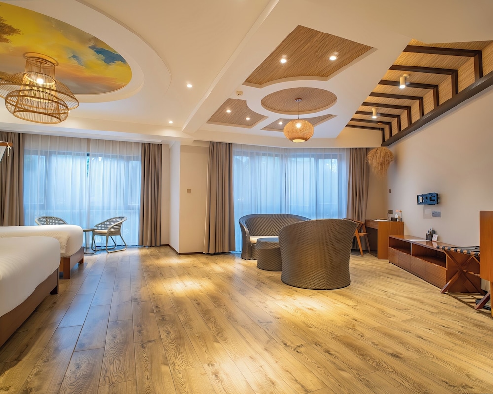 H Resort Bohol – The Coral Cliff by SMS Hospitality 16/65