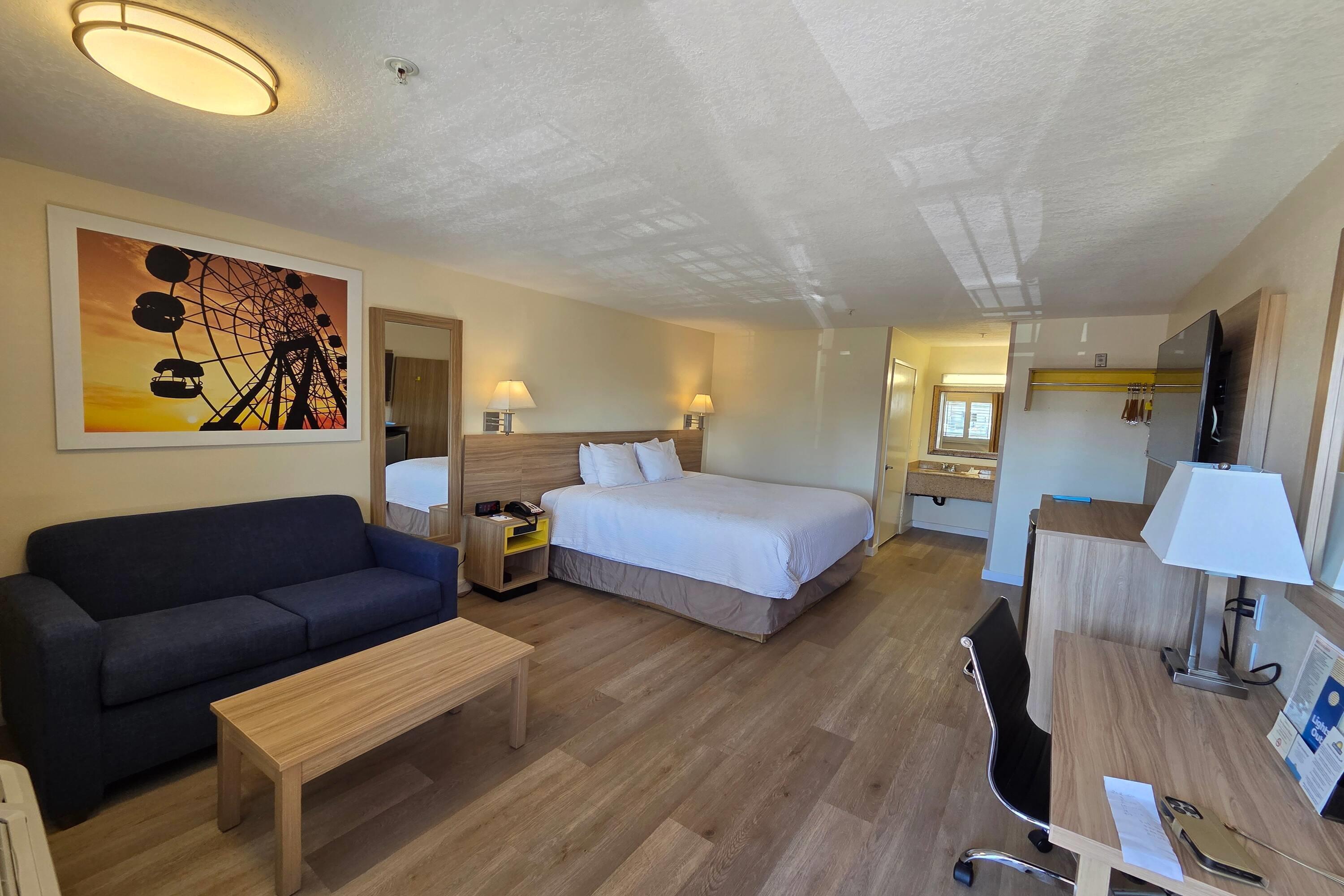 غرفة بسرير كينج، Days Inn By Wyndham Alhambra Ca 3/4