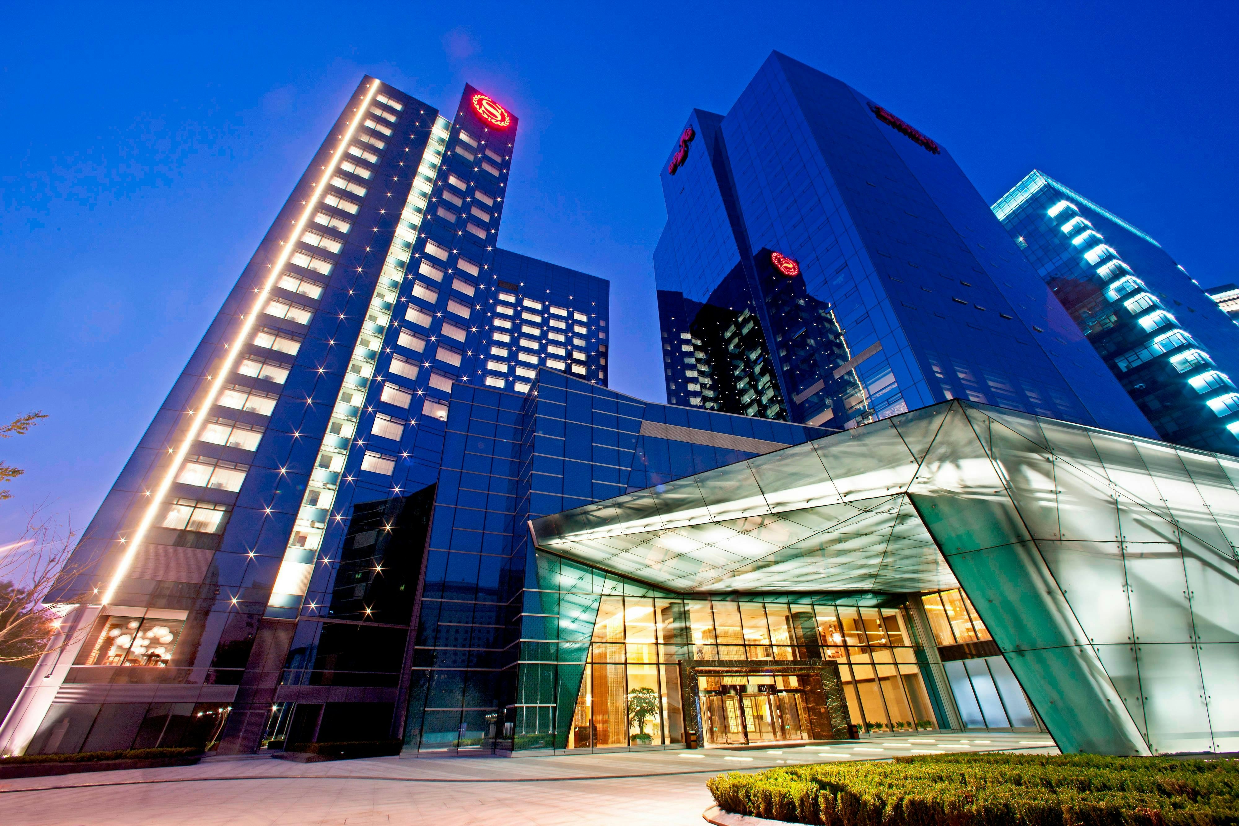 Sheraton Grand Beijing Dongcheng Hotel 2/40
