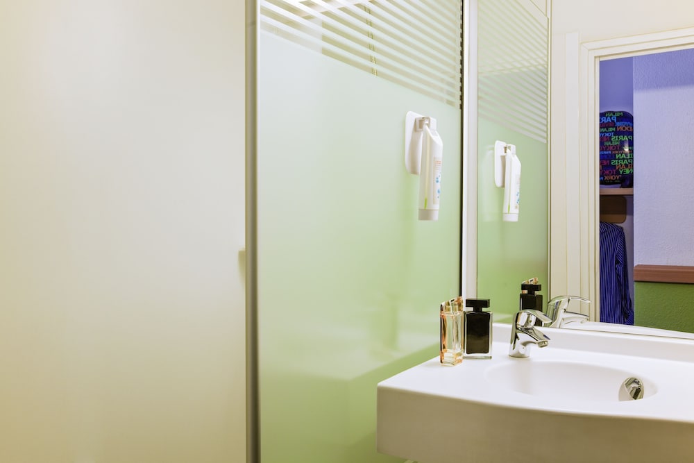 Ibis Budget Paris Porte D'aubervilliers 29/69