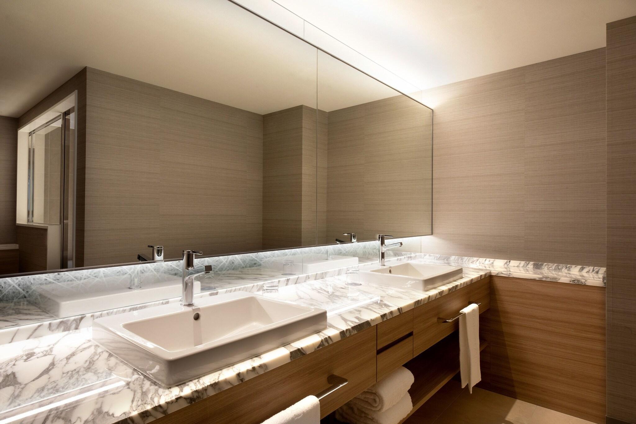Business, Suite, King Bed