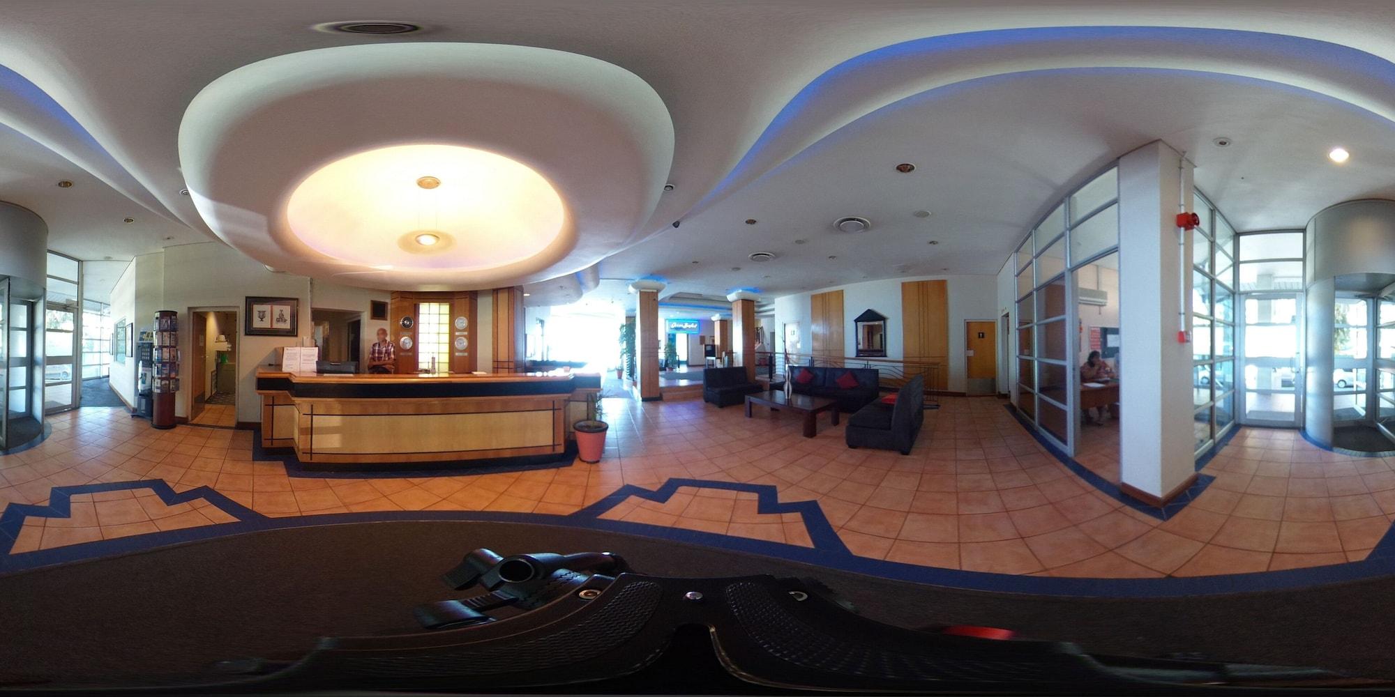 False Bay Inn 27/50