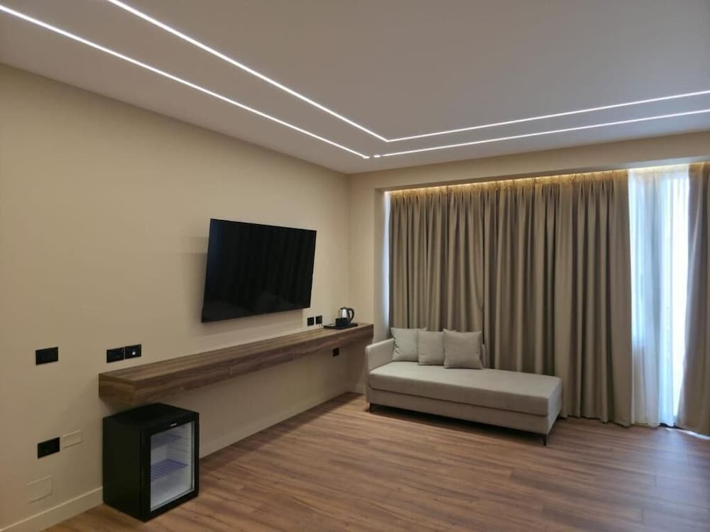Haris Hotel Vlore 29/50