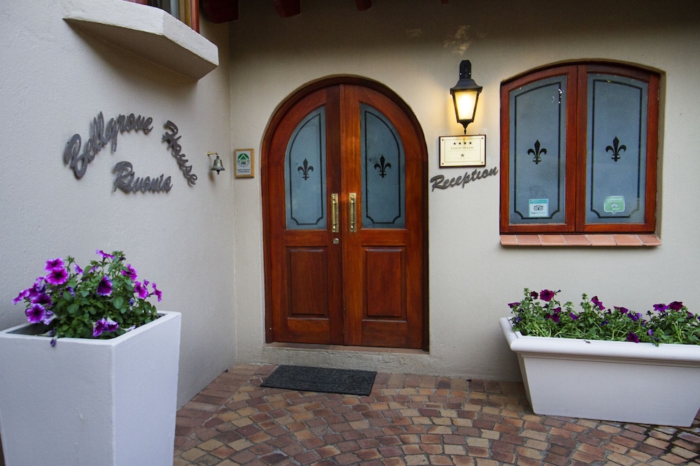 Bellgrove Guest House 6/89