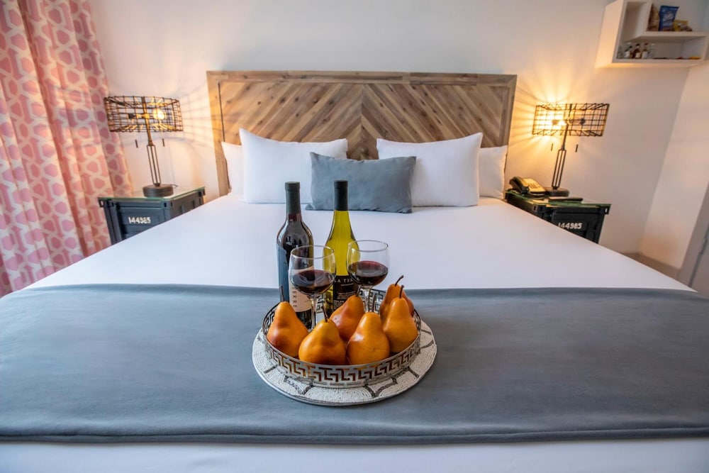 Whitelaw Hotel 45/59