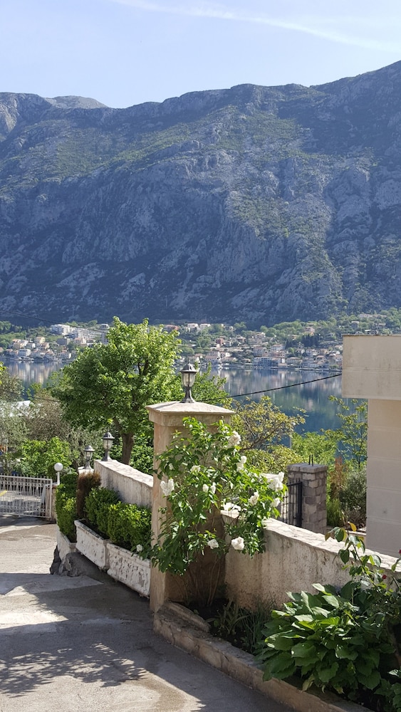 Hotel Galia 6/50
