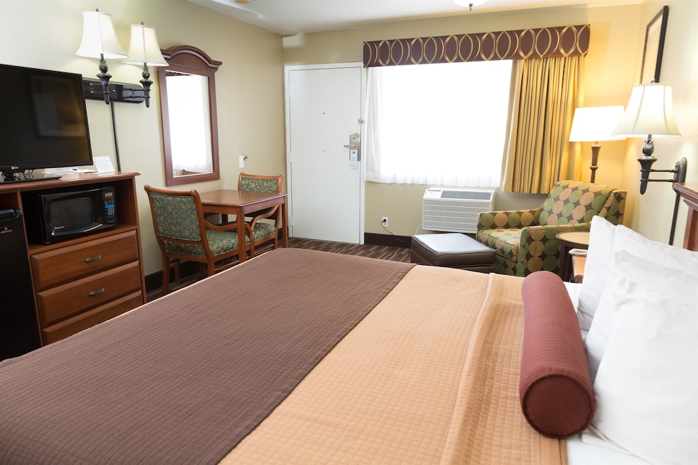 Best Western Desert Winds 18/43