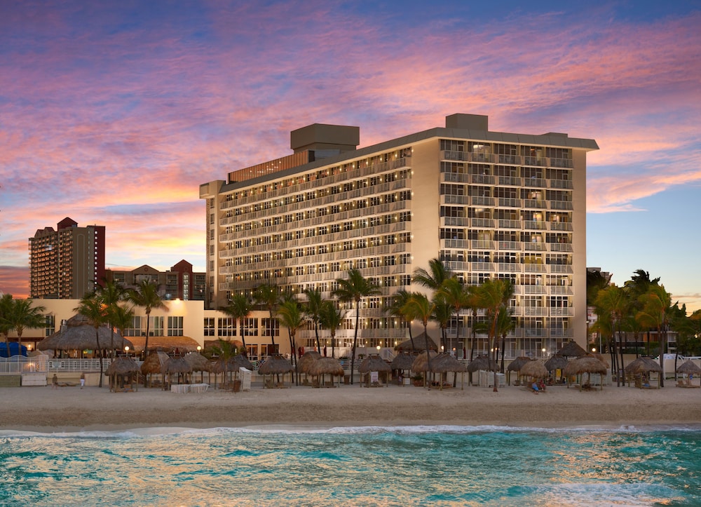 The Sunny Miami Sunny Isles Beach, Curio Collection by Hilton photo1