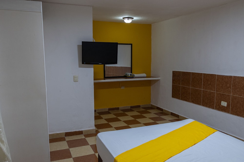 OYO Hotel Marias Aeropuerto Internacional de Chetumal 33/61