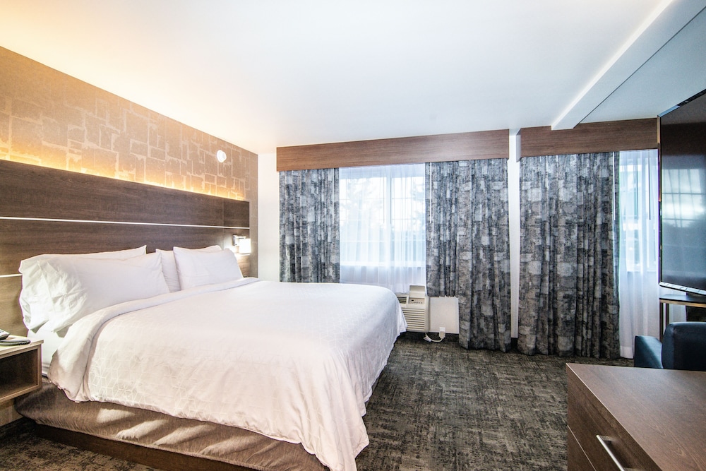 Holiday Inn Express Downtown Spokane 19/58