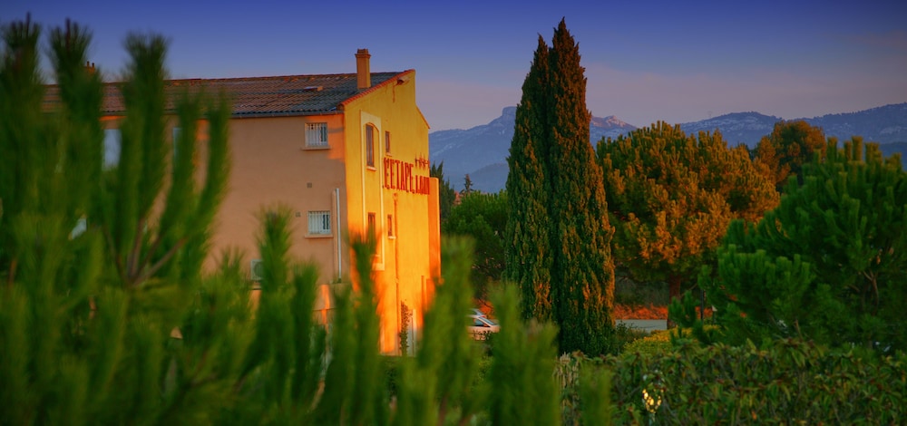 Hotel Restaurant l Etape Logis 55/57