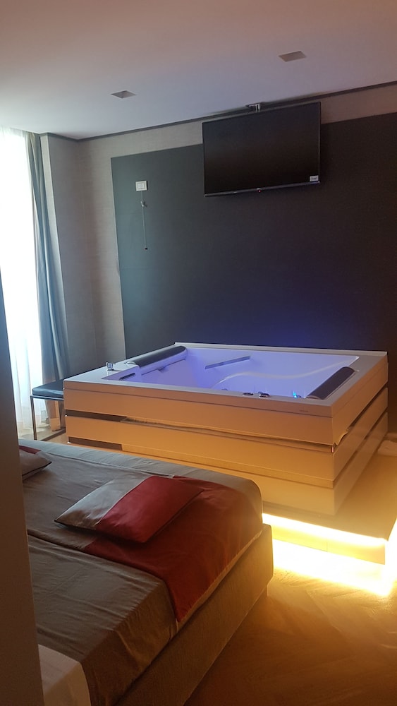 San Carlo Suite 46/71