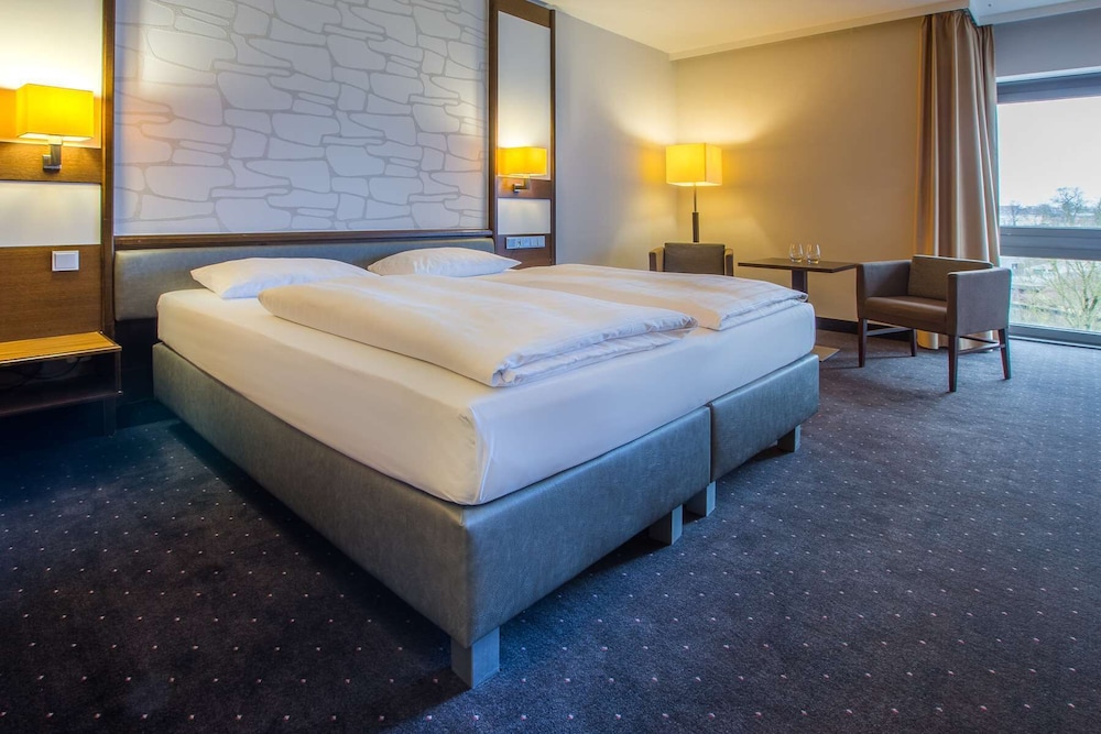Park Inn by Radisson Lubeck 12/50