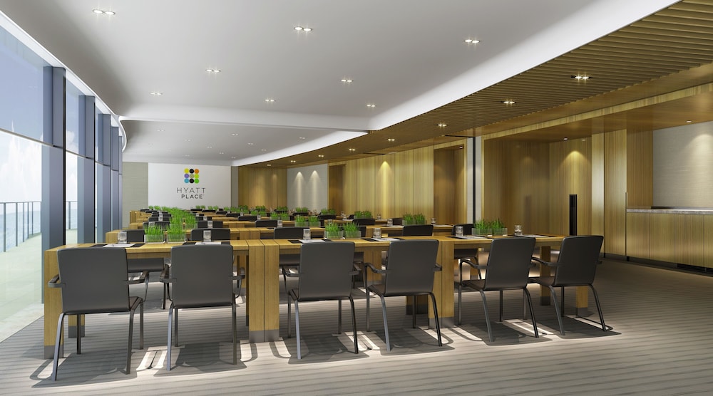 Hyatt Place Sanya City Center 50/62