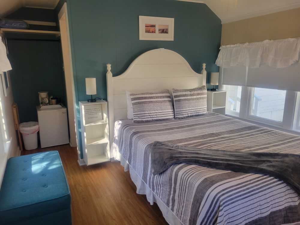 2 River Road Inn & Cottages 15/50