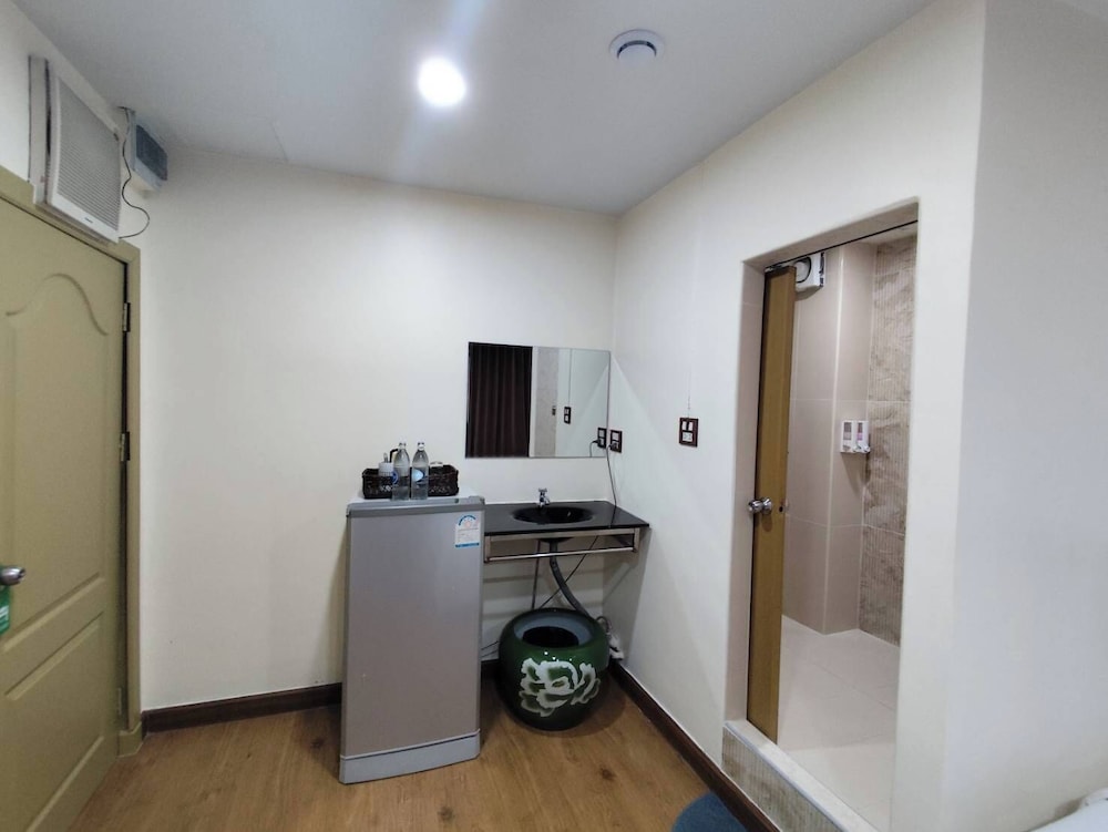 Longzhu Guesthouse 30/49