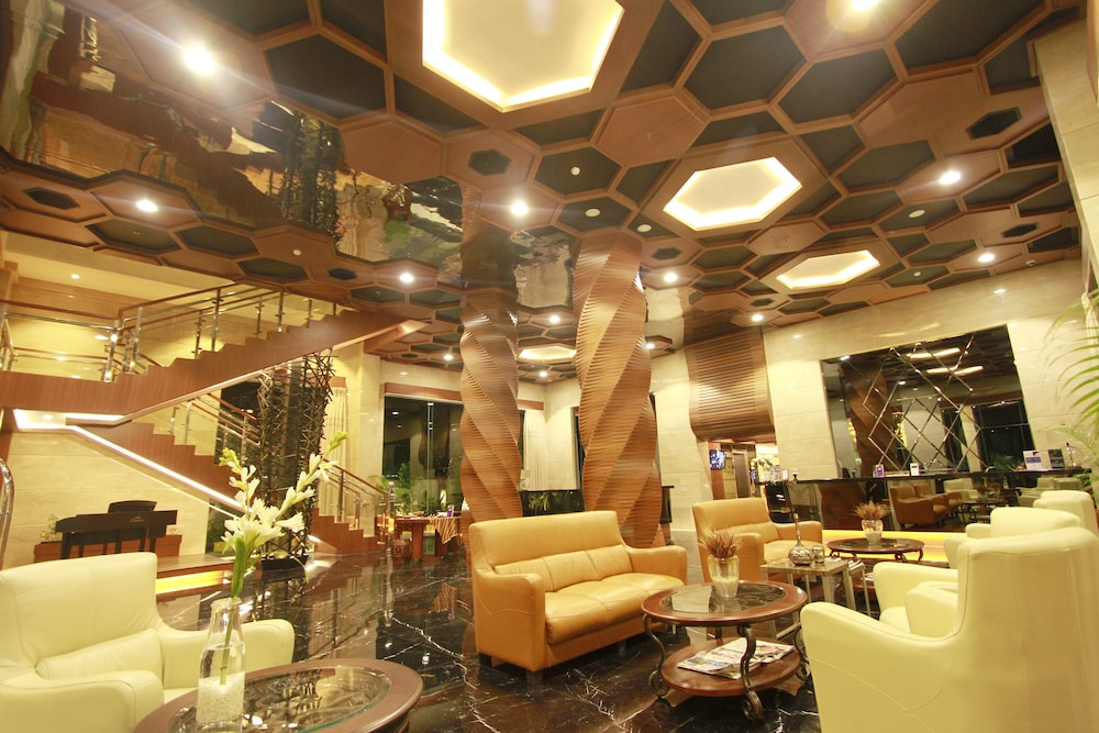 Fox Hotel Nagoya Batam 58/69