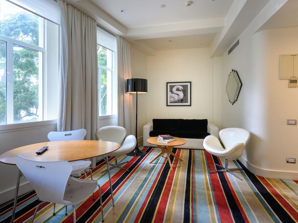 Hotel DeBrett 51/67