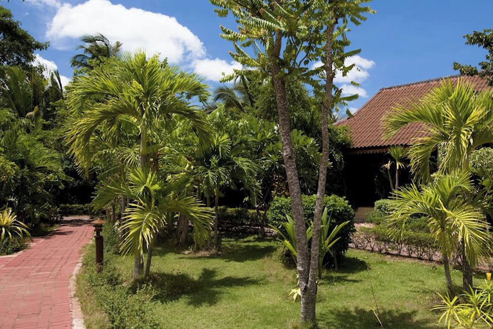 PINNACLE SAMUI RESORT 43/48